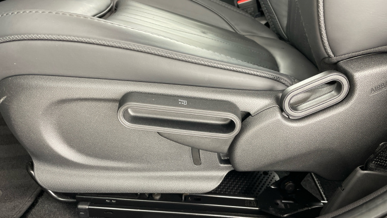 MINI Hatchback 1.5 Cooper Exclusive Premium 5dr Petrol Hatchback